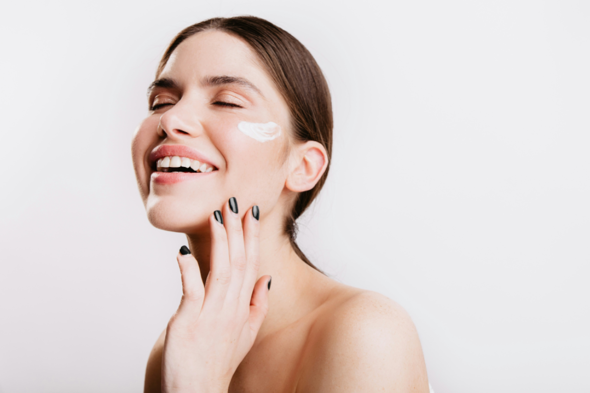 Say Goodbye To Irritated Skin: 5 Reasons To Incorporate Hand Cream Into Your Skincare Routine